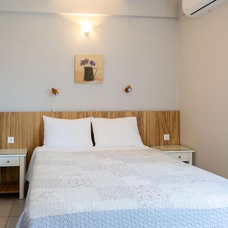 Medousa Studio & Apartments Плакиас Екстериор снимка