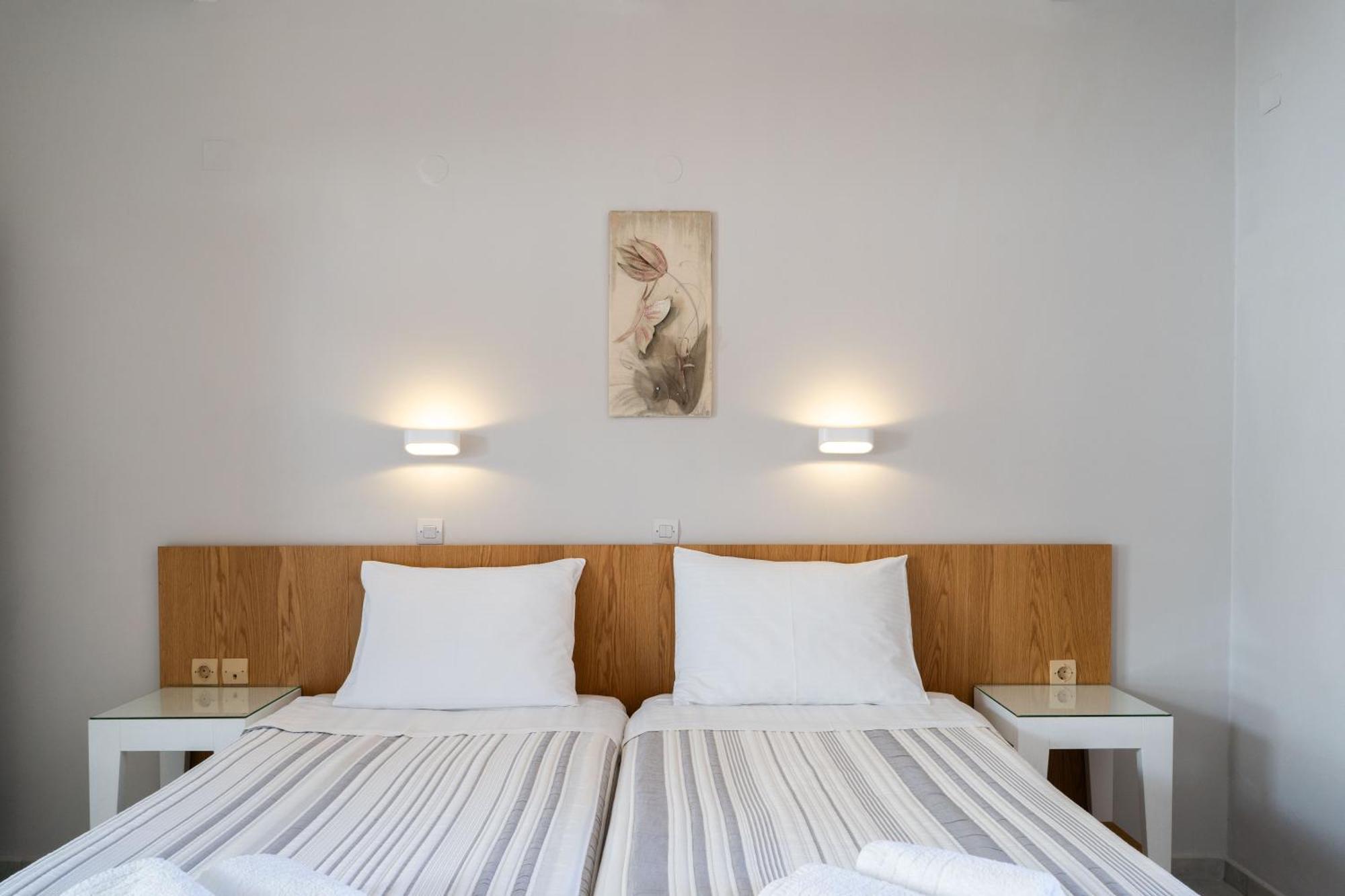 Medousa Studio & Apartments Плакиас Екстериор снимка