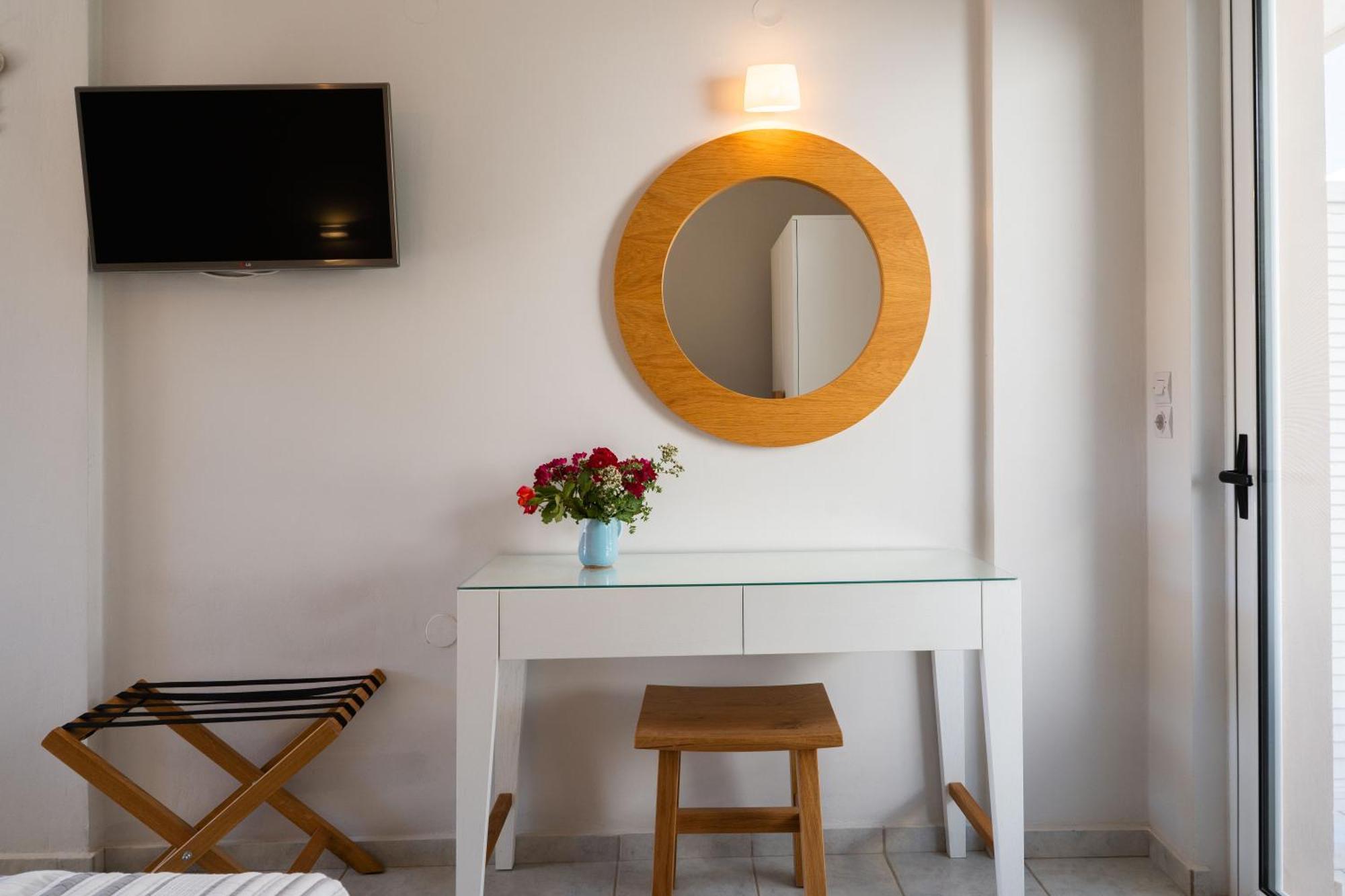 Medousa Studio & Apartments Плакиас Екстериор снимка