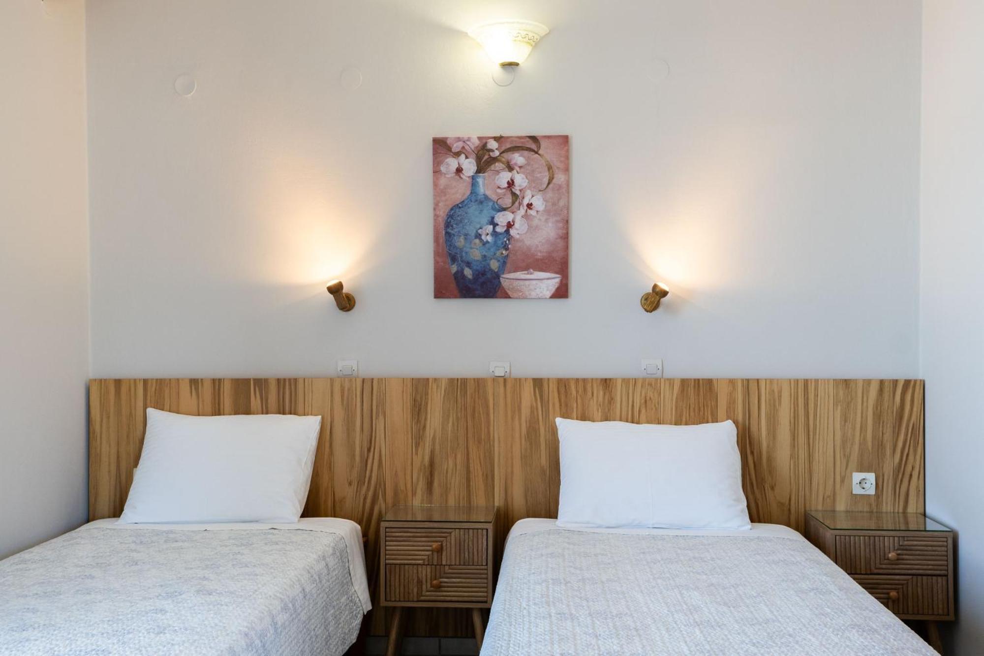 Medousa Studio & Apartments Плакиас Екстериор снимка