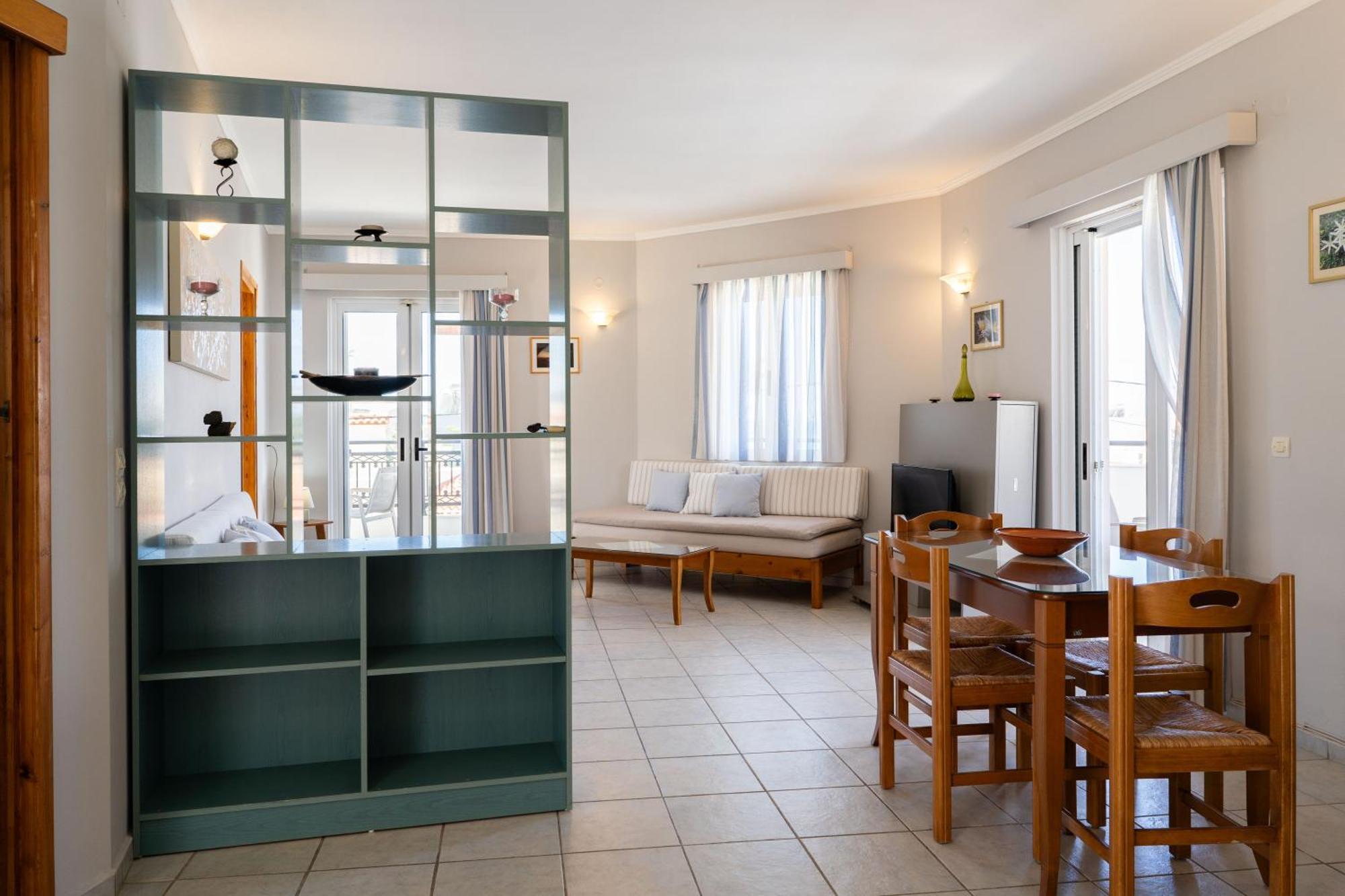 Medousa Studio & Apartments Плакиас Екстериор снимка